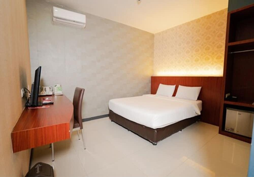 The Crew Hotel Kualanamu International Airport Μεντάν Εξωτερικό φωτογραφία