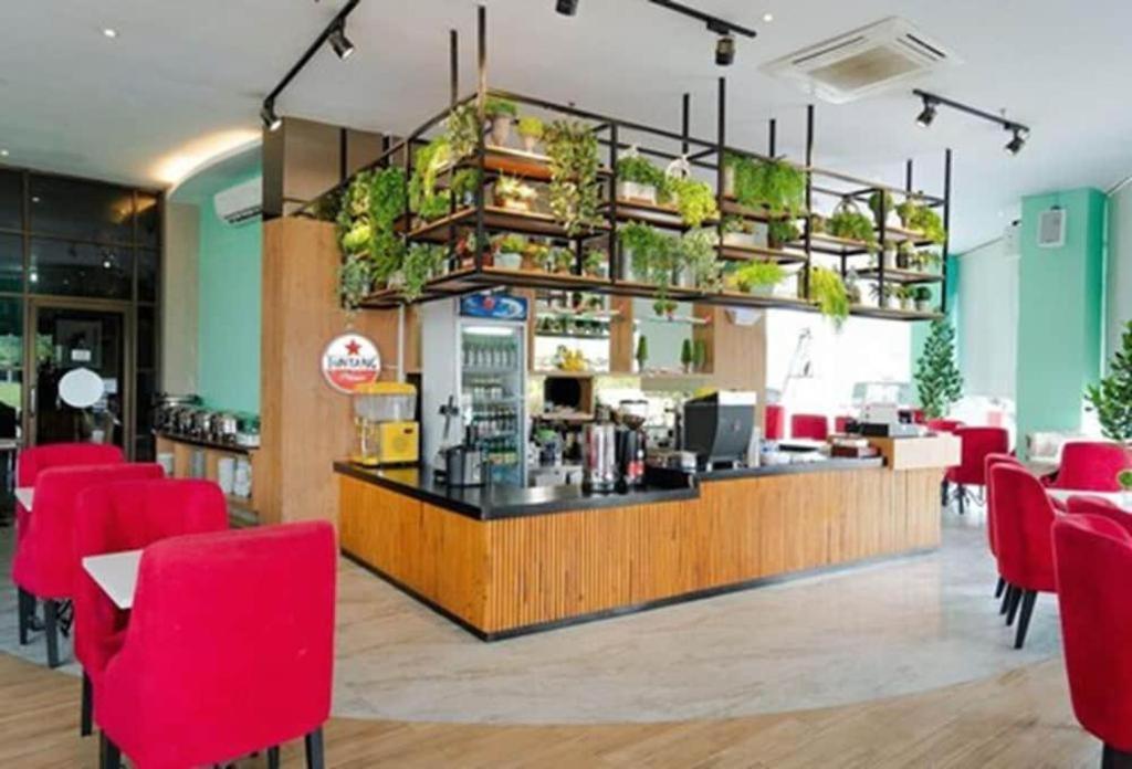 The Crew Hotel Kualanamu International Airport Μεντάν Εξωτερικό φωτογραφία