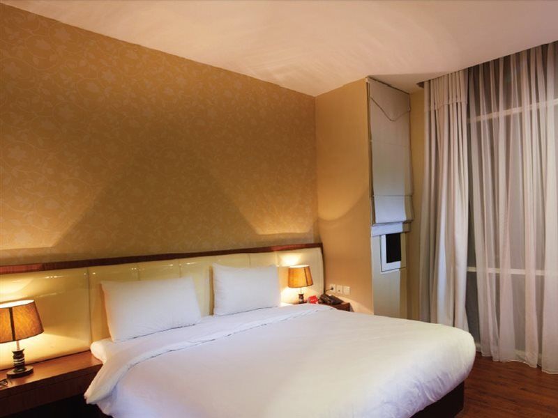 The Crew Hotel Kualanamu International Airport Μεντάν Εξωτερικό φωτογραφία