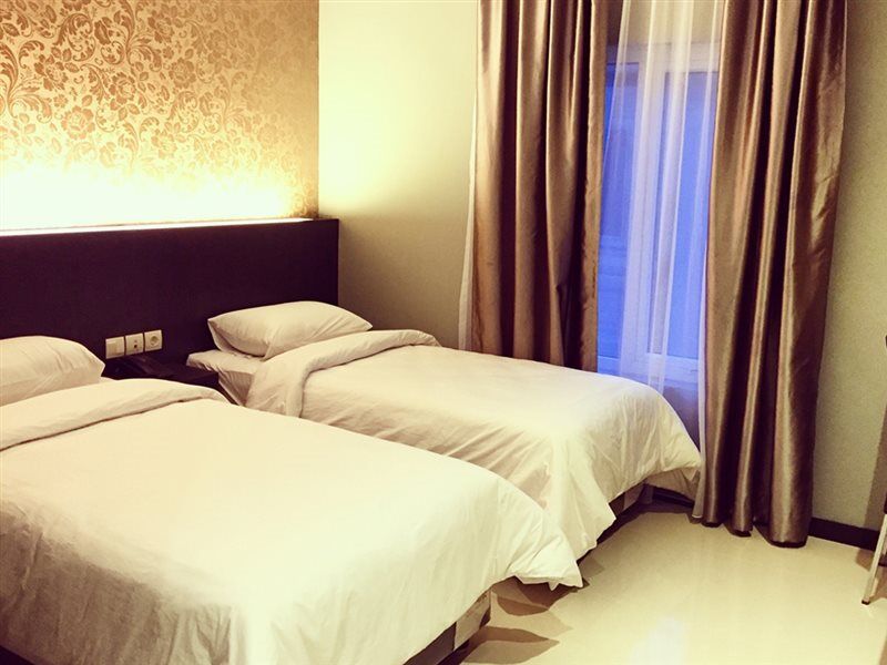 The Crew Hotel Kualanamu International Airport Μεντάν Εξωτερικό φωτογραφία
